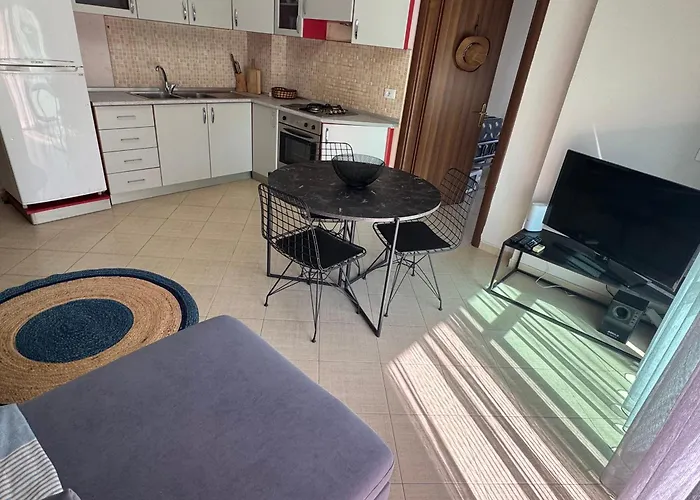 Niki Apartment *